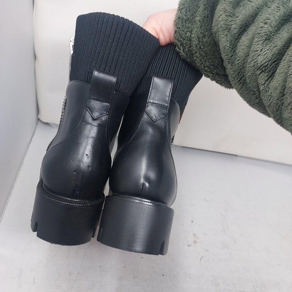 Christian Louboutin Black En Hiver Leather Zipper WOMEN Boot - Picture 11 of 12